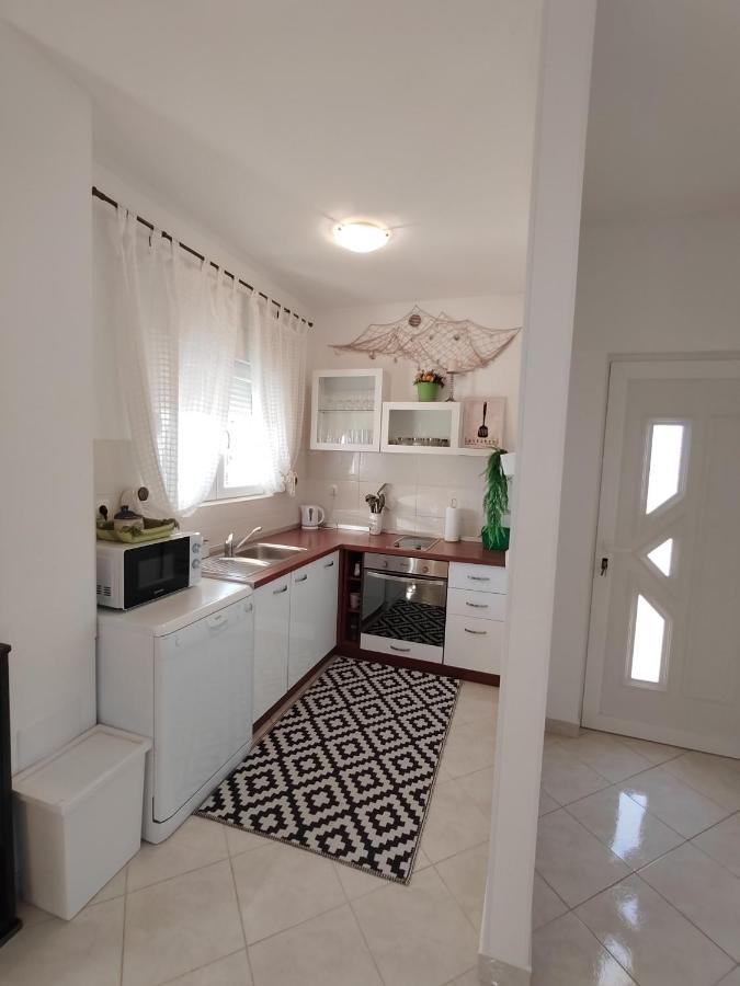 Apartments Karla I Ivano Mandre Dış mekan fotoğraf