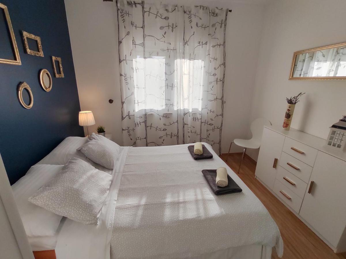 Apartments Karla I Ivano Mandre Dış mekan fotoğraf