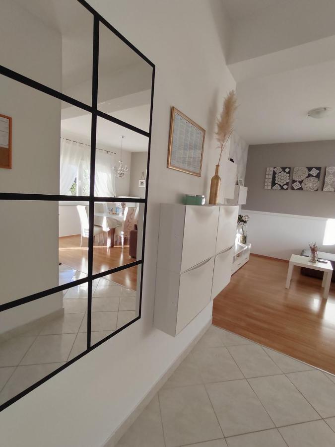 Apartments Karla I Ivano Mandre Dış mekan fotoğraf