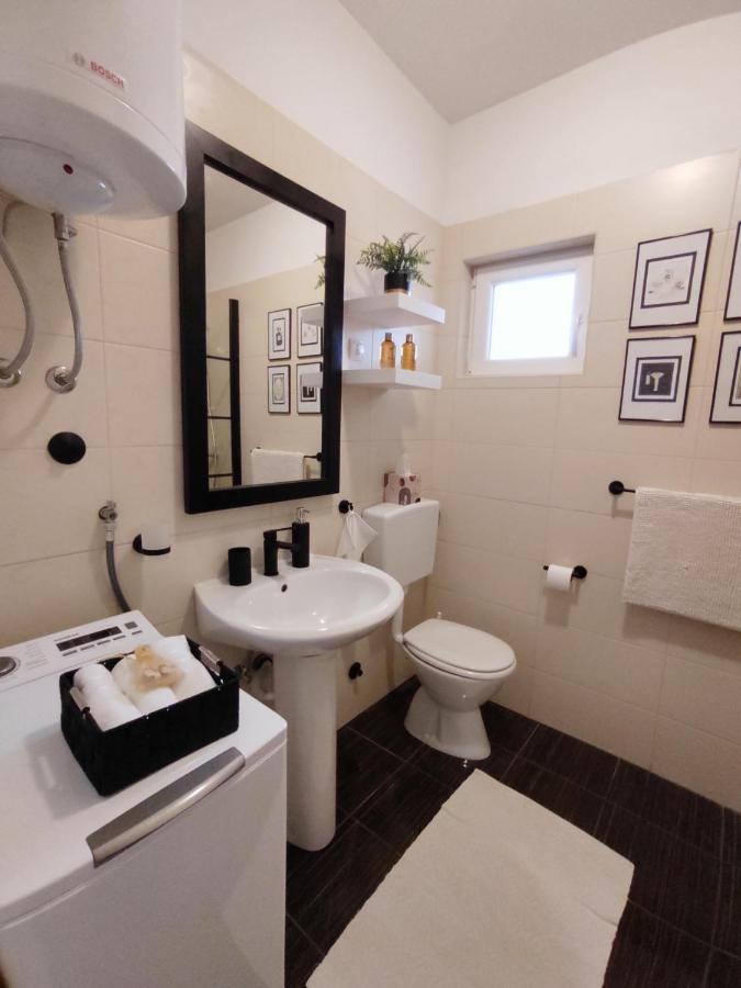 Apartments Karla I Ivano Mandre Dış mekan fotoğraf