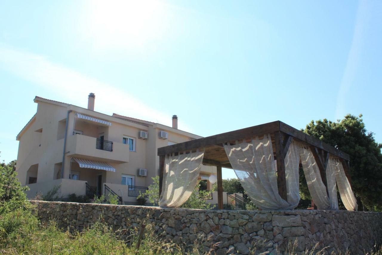 Apartments Karla I Ivano Mandre Dış mekan fotoğraf