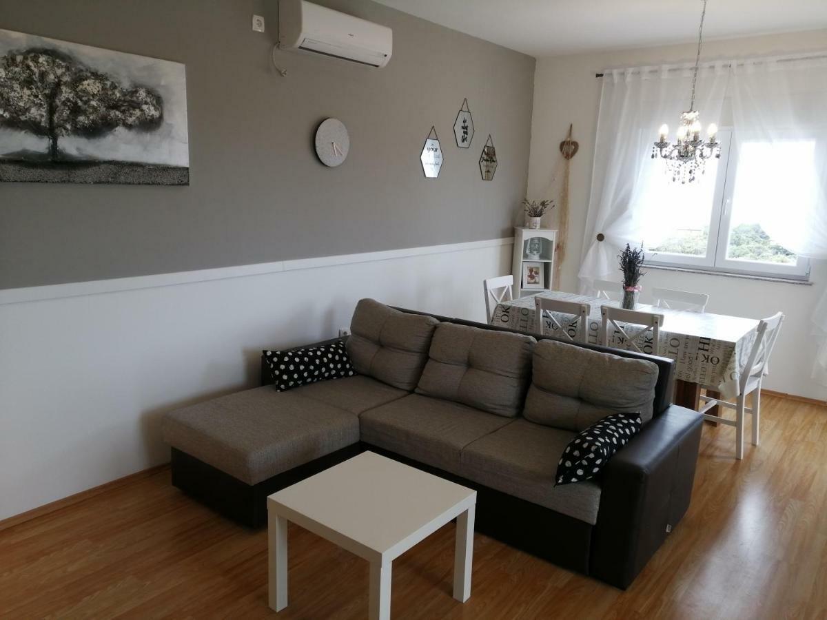 Apartments Karla I Ivano Mandre Dış mekan fotoğraf